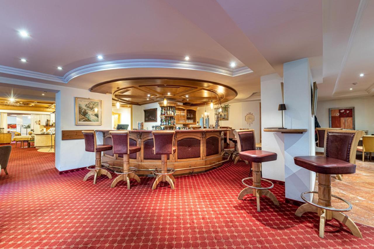 Hotel Gletscherblick Sankt Leonhard im Pitztal Bagian luar foto