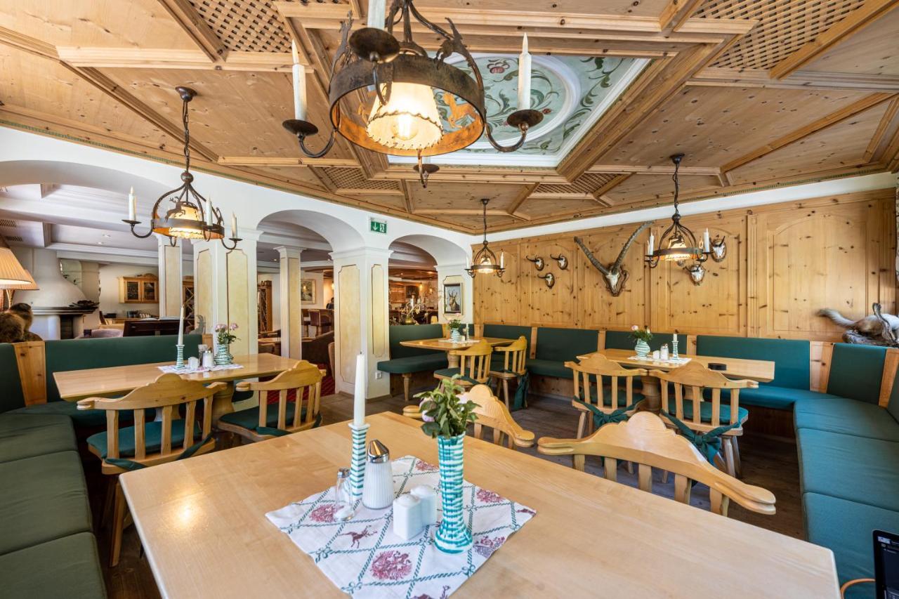 Hotel Gletscherblick Sankt Leonhard im Pitztal Bagian luar foto