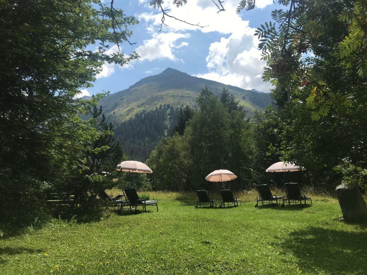 Hotel Gletscherblick Sankt Leonhard im Pitztal Bagian luar foto